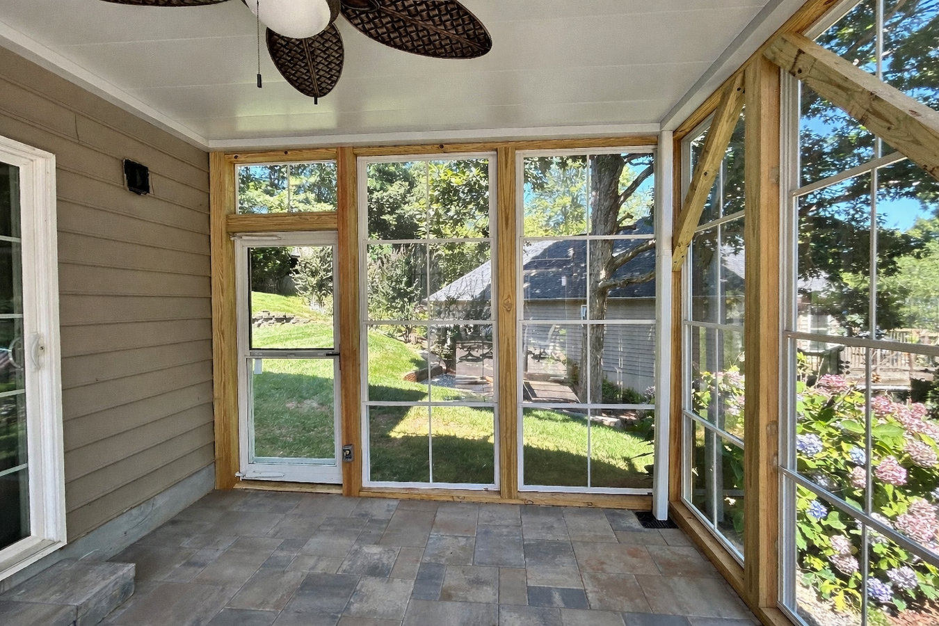 Enclosed patio rooms